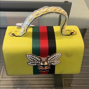 BRAND NEW CÂLIN COLLECTION HANDGABS WITH MATCHING WALLETS